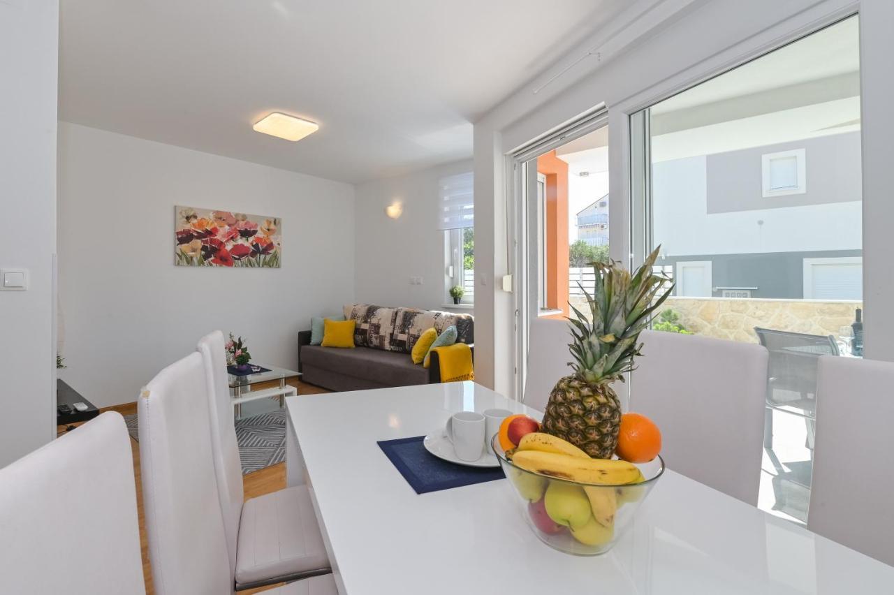 Apartment Funtastic With Private Pool Новалья Экстерьер фото