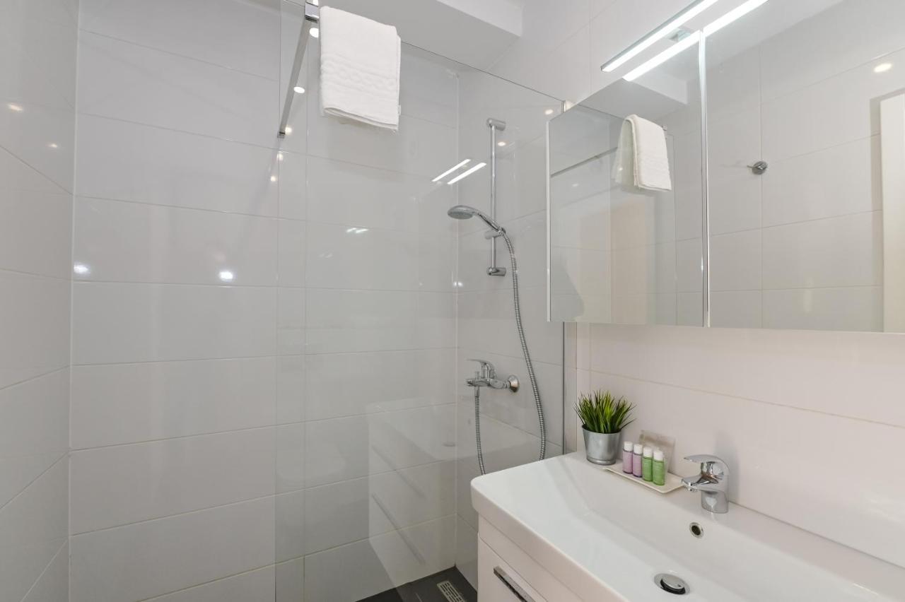 Apartment Funtastic With Private Pool Новалья Экстерьер фото